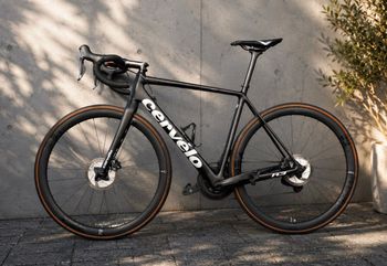 Použité Cervélo R3 Ultegra Di2 Disc 2019 2019 Road & Gravel