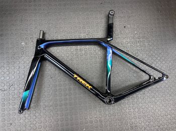 Used Trek Madone SL Gen 8 Frameset 2026 Frameset 2026 Road & Gravel, Black — image 8 of 9