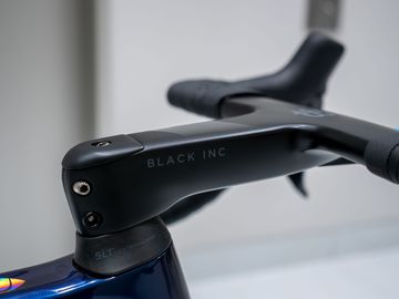Used Factor Ostro Vam 2023 Road & Gravel, Blue — image 9 of 40