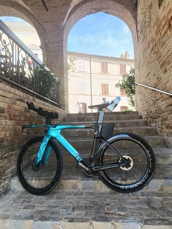 Bianchi Aquila RC Dura Ace Di2 4IIII Pwm 2026 2026 Road & Gravel usato
