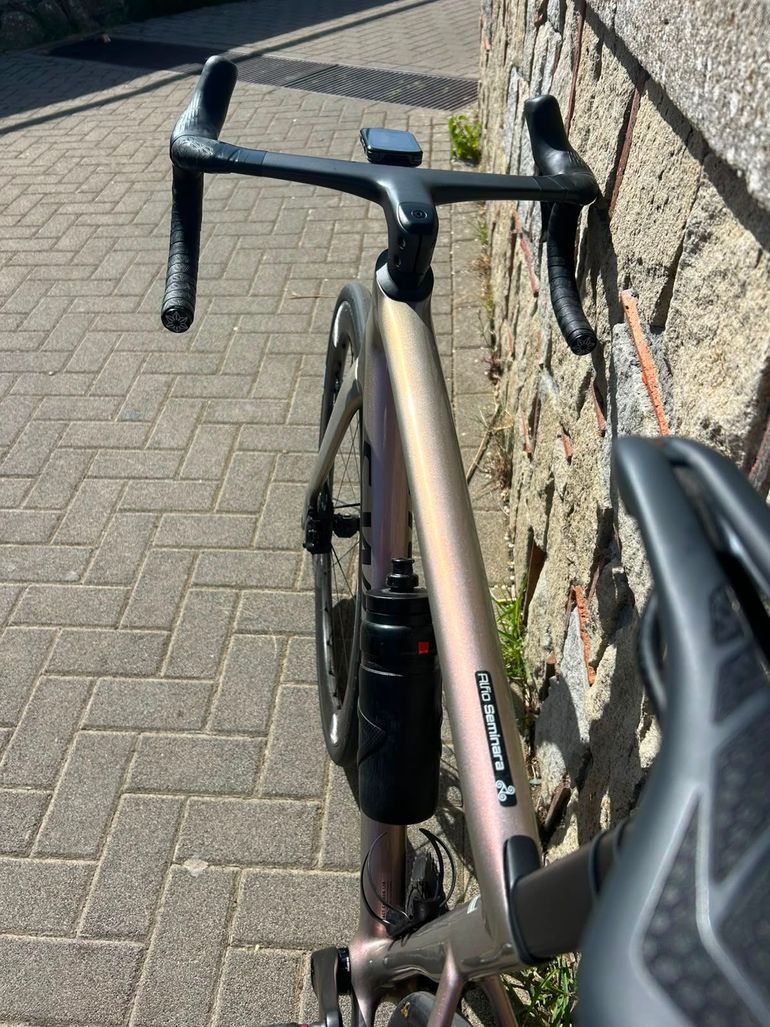 Używany Specialized Tarmac Frameset 2025 Road & Gravel — zdjęcie 5 z 6