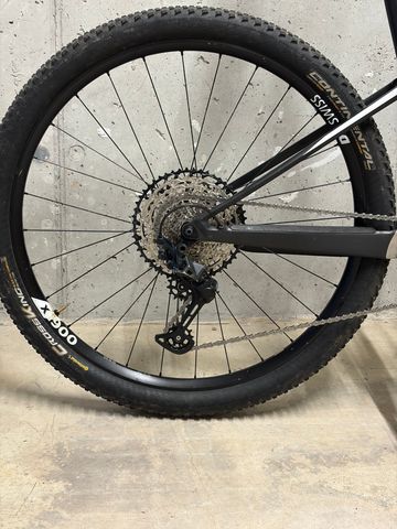 Brugt Canyon Lux CF SL 7.0 2020 2020 Mountainbike — billede 2 af 7