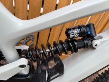 Used YT Custom Shimano Deore XT 2021 Mountainbike, Light Gray — image 5 of 12