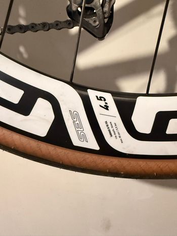 Używany Scott Addict RC Pro 2026 2026 Road & Gravel — zdjęcie 6 z 10