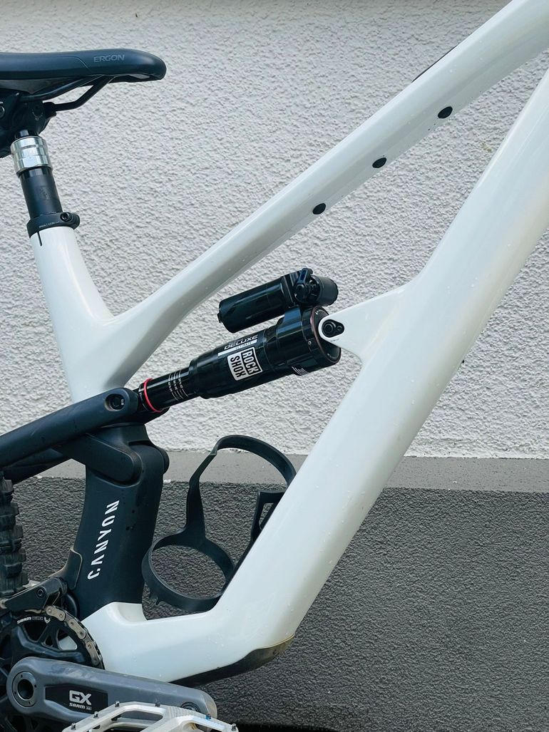 Gebrauchtes Canyon Spectral CF 9 2024 2024 Mountainbike, Weiß, 29, 27.5 — Bild 3 von 6