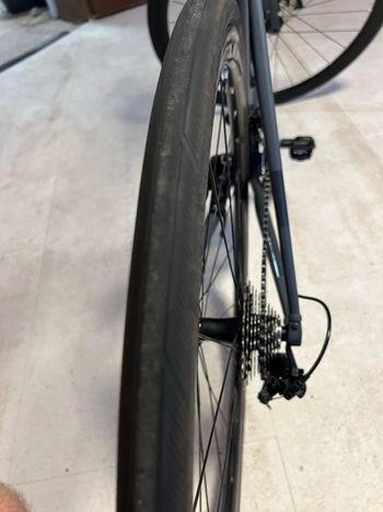 CUBE ATTAIN SLX 2023 2023 Road & Gravel usato, Grigio chiaro — immagine 9 di 25