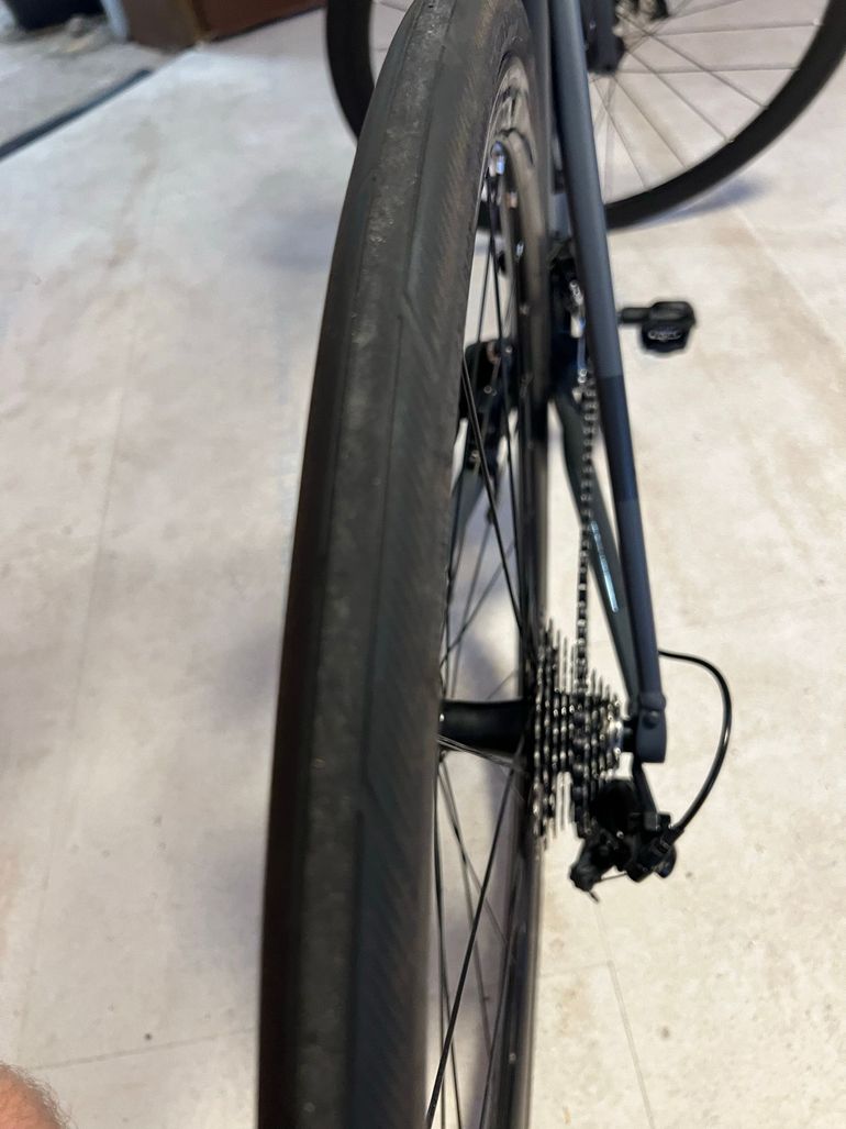 CUBE ATTAIN SLX 2023 2023 Road & Gravel usato, Grigio chiaro — immagine 9 di 25