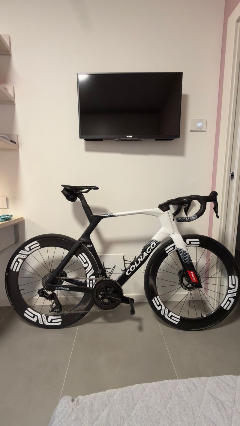 Używany Colnago Y1Rs Shimano Dura Ace Di2 2026 2026 Road & Gravel