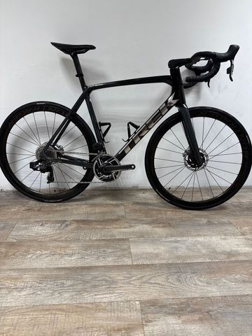 Brugt Trek emonda slr Custom SRAM Red eTap AXS 2022 Road & Gravel — billede 2 af 5