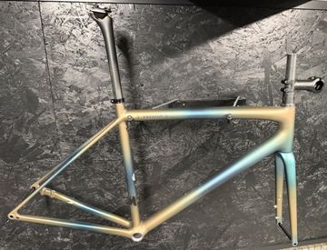 Specialized S-Works Aethos Frameset 2025 Frameset 2025 Road & Gravel de segunda mano, Verde — imagen 3 de 3