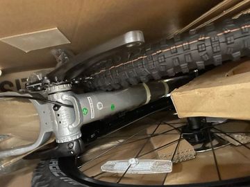 Used Canyon Stoic 4 2024 2024 Mountainbike, Light Gray, 27.5, 29 — image 3 of 7