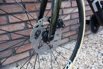 Tweedehands BMC Teammachine Shimano 105 Di2 2023 Road & Gravel — afbeelding 10 van 11