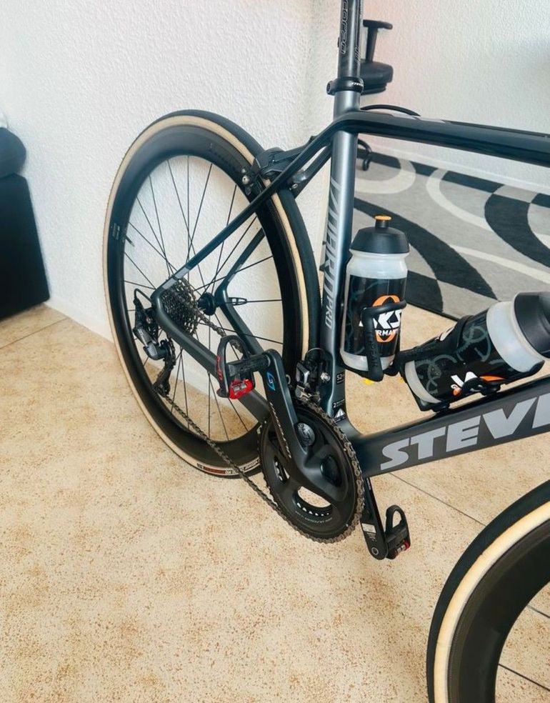 Used Stevens Izoard Shimano Ultegra 2018 Road & Gravel, Light Gray — image 2 of 7