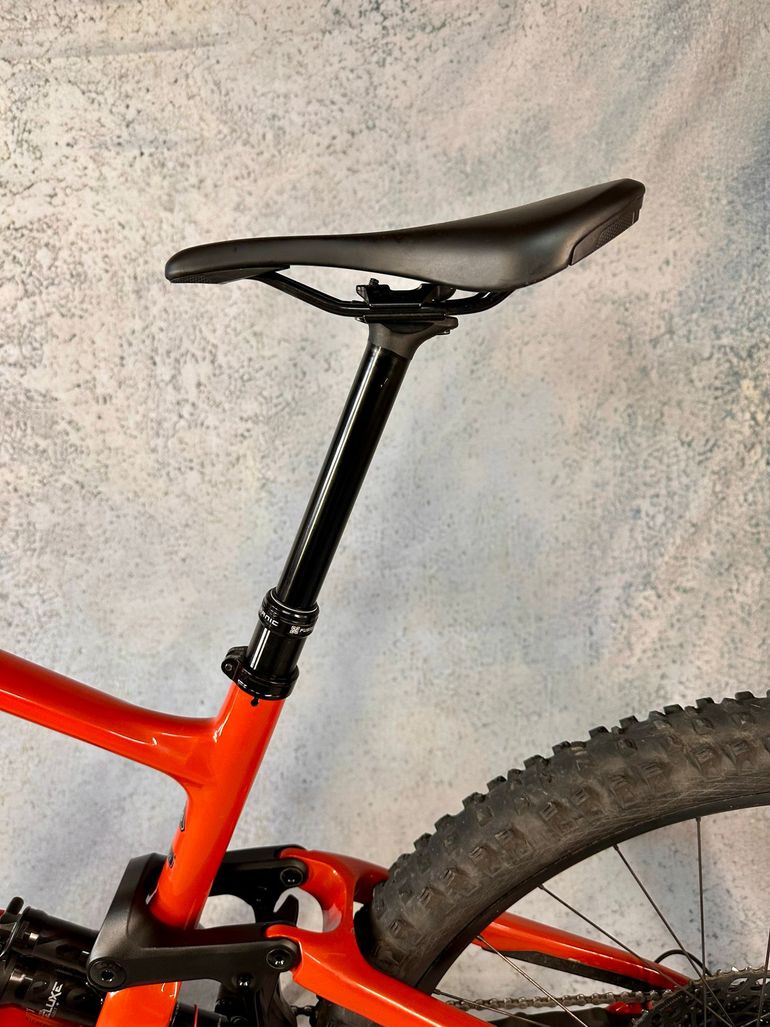 Specialized Enduro Comp 2023 2023 Mountainbike de segunda mano, Naranja — imagen 14 de 15