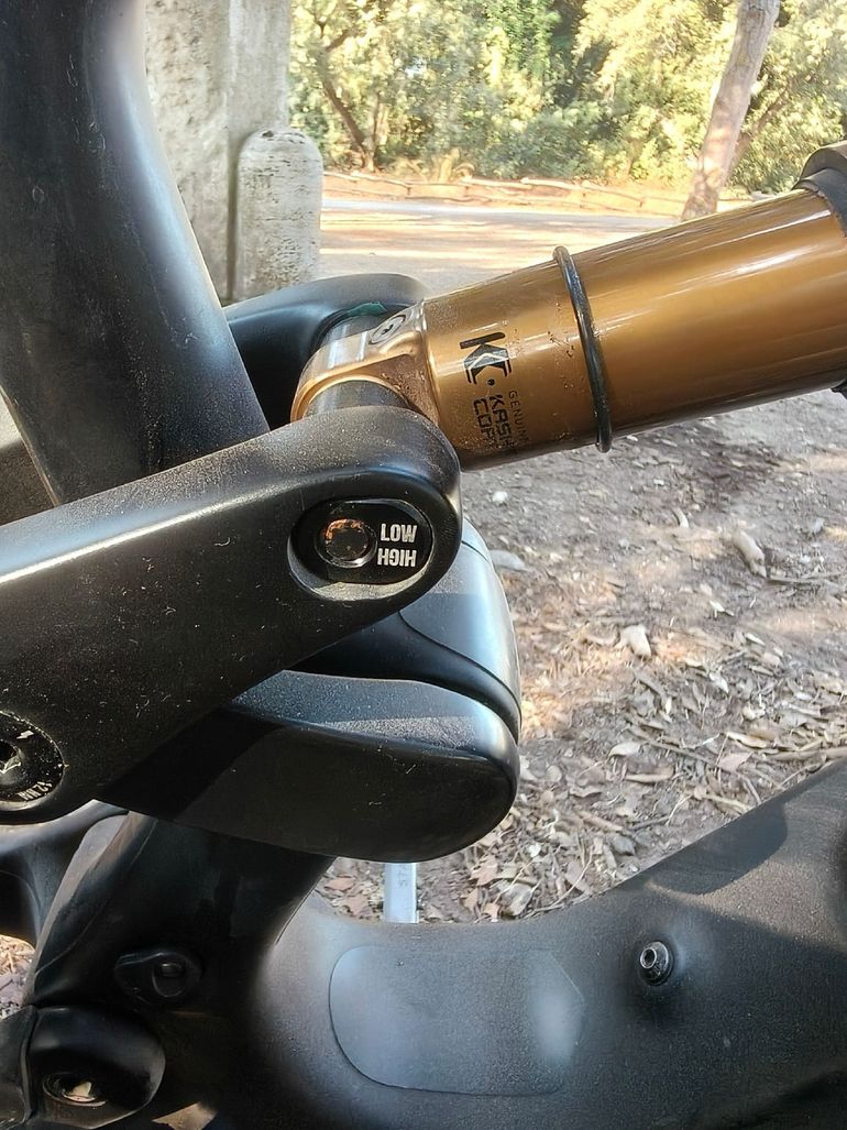 Used YT Custom Sram Eagle Transmission X0 2024 Mountainbike, Black — image 17 of 17