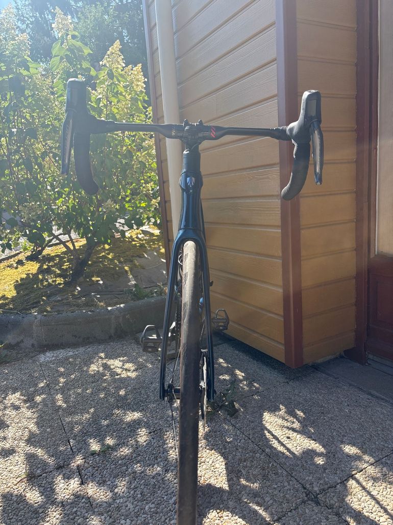 Trek Émonda SL 7 2024 2024 Road & Gravel usato, Blu — immagine 4 di 4