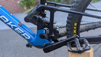 Brugt Mondraker F-PLAY 24 2024 2024 Youth — billede 13 af 15