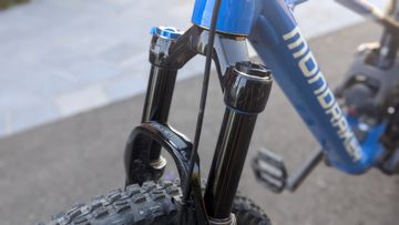 Brugt Mondraker F-PLAY 24 2024 2024 Youth — billede 6 af 15