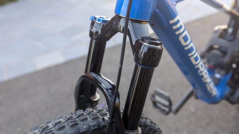 Brugt Mondraker F-PLAY 24 2024 2024 Youth — billede 6 af 15