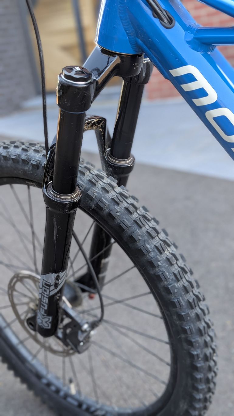 Brugt Mondraker F-PLAY 24 2024 2024 Youth — billede 7 af 15