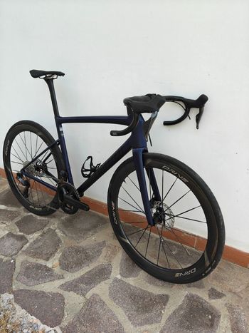 Used Specialized Tarmac Shimano Ultegra Di2 2025 Road & Gravel, Blue — image 2 of 9