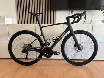 Brugt Scott Addict Shimano 105 Di2 2026 Road & Gravel