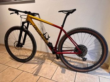 Używany Specialized Men's Epic Hardtail Expert 2018 2018 MTB