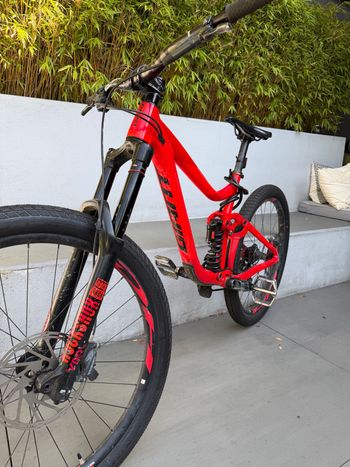 Used Giant Reign 2 2019 2019 Mountainbike, Red, 27.5 — image 5 of 6