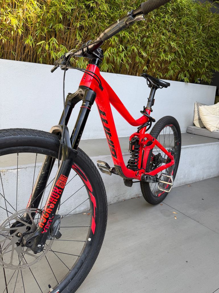 Used Giant Reign 2 2019 2019 Mountainbike, Red, 27.5 — image 5 of 6