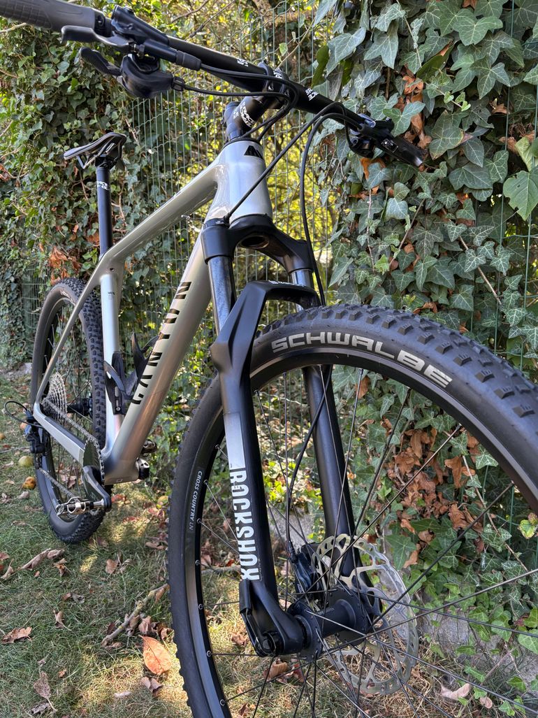 Gebrauchtes Canyon Exceed CF 5 2024 2024 Mountainbike, Hellgrau — Bild 4 von 6