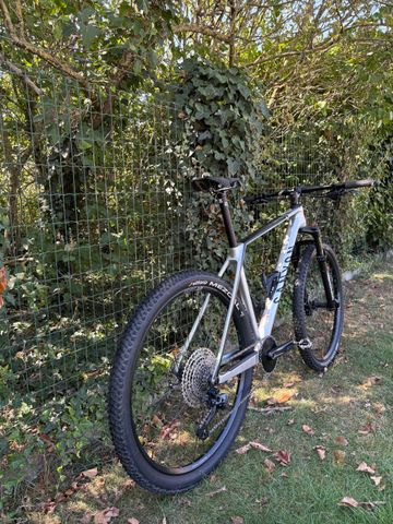 Käytetty Canyon Exceed CF 5 2024 2024 Mountainbike — kuva 3 / 6