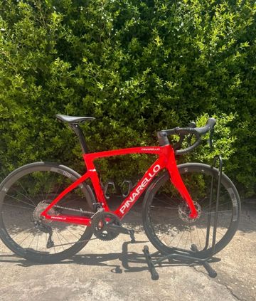 Pinarello F1 105 2025 2025 Road & Gravel de segunda mano, Rojo — imagen 1 de 5