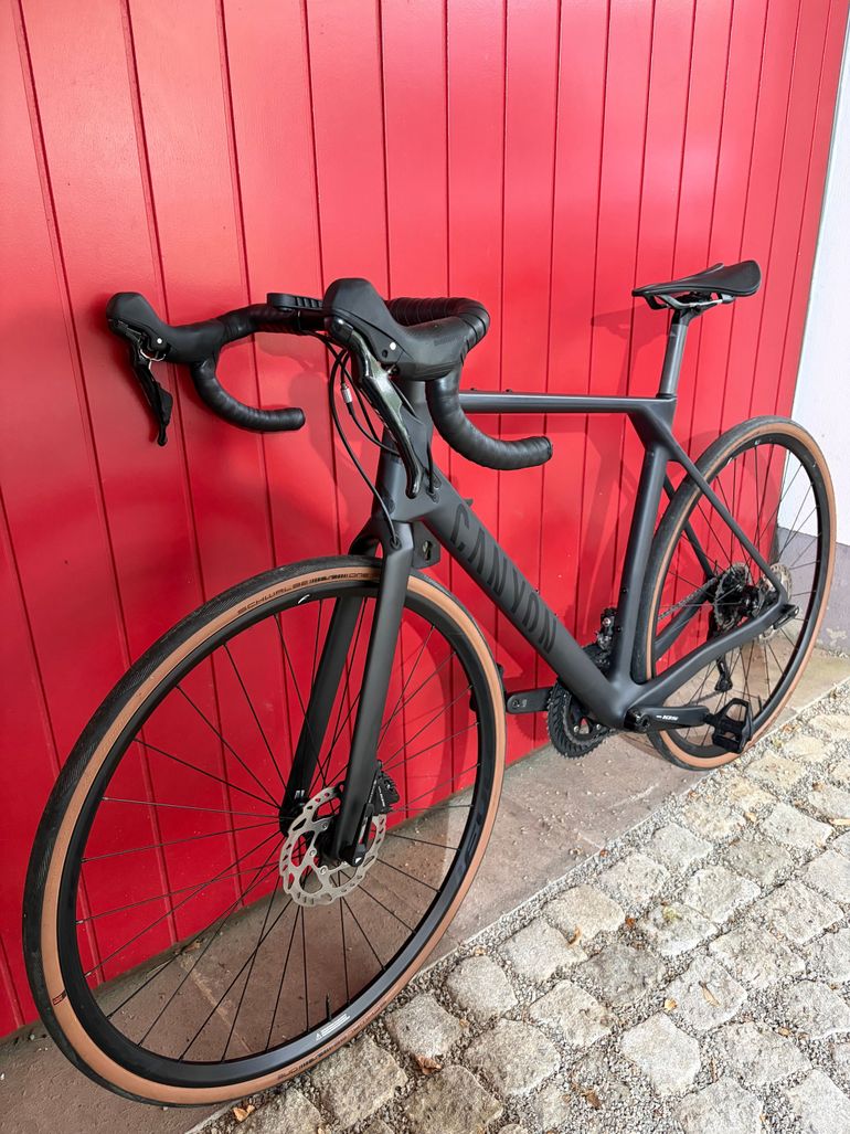 Gebrauchtes Canyon Endurace CF 7 2023 2023 Road & Gravel, Schwarz — Bild 2 von 6