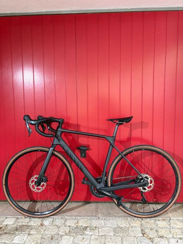 Used Canyon Endurace CF 7 2023 2023 Road & Gravel, Black — image 1 of 6