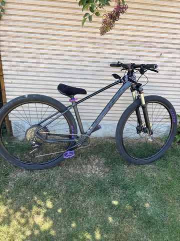 Tweedehands BH Bikes Spike Shimano Deore 2023 MTB