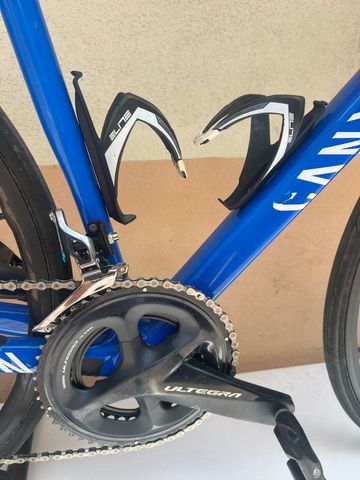 Tweedehands Canyon Ultimate CF SLX 8.0 2018 2018 Road & Gravel — afbeelding 3 van 18