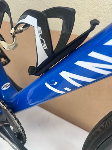 Tweedehands Canyon Ultimate CF SLX 8.0 2018 2018 Road & Gravel — afbeelding 9 van 18