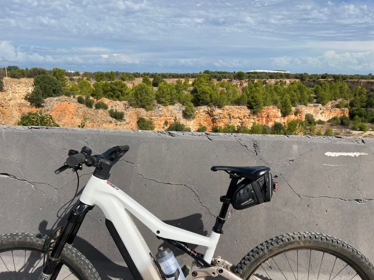 Brugt Focus Jam2 Bosch Gen5 2025 Mountainbike — billede 4 af 5