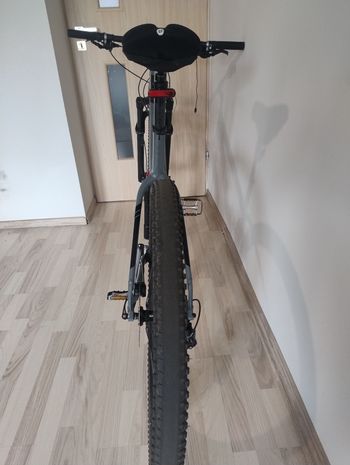 Trek X-Caliber 9 2019 2019 Mountainbike usato, Grigio chiaro — immagine 6 di 6