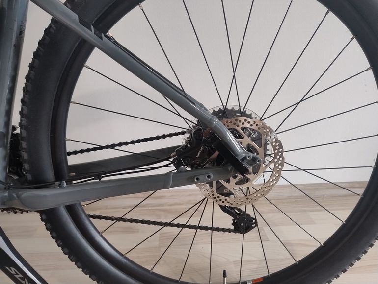 Trek X-Caliber 9 2019 2019 Mountainbike usato, Grigio chiaro — immagine 5 di 6