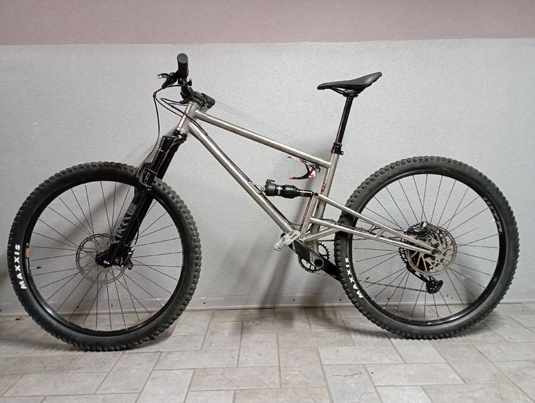 Used Marino Custom SRAM GX Eagle 2024 Mountainbike, Light Gray — image 2 of 7