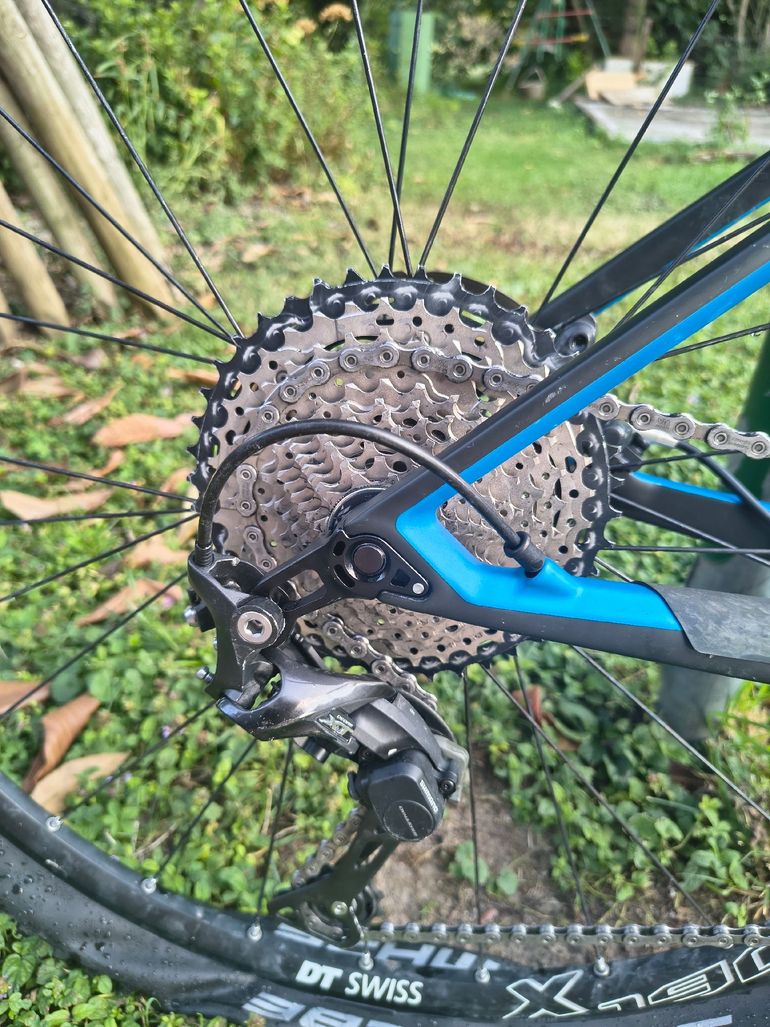 Używany Canyon Exceed Shimano Deore XT 2018 Mountainbike — zdjęcie 3 z 6