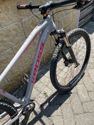 Used Kross LEVEL 4.0 2022 2022 Mountainbike, Light Gray, 29 — image 12 of 16