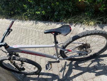 Tweedehands Kross LEVEL 4.0 2022 2022 Mountainbike — afbeelding 3 van 16
