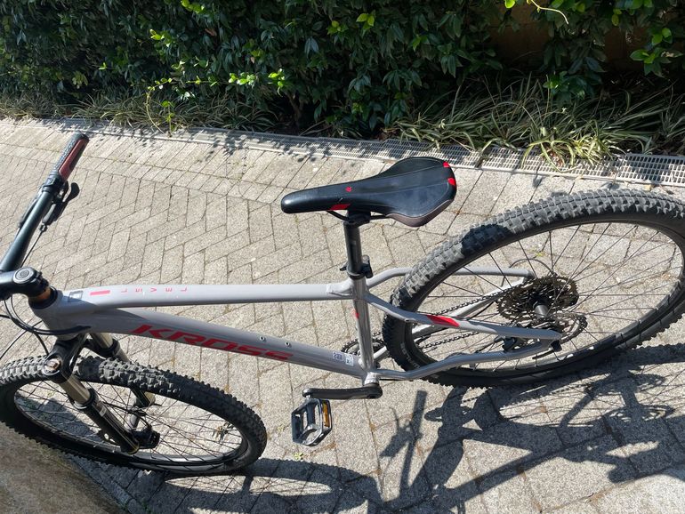 Tweedehands Kross LEVEL 4.0 2022 2022 Mountainbike — afbeelding 3 van 16