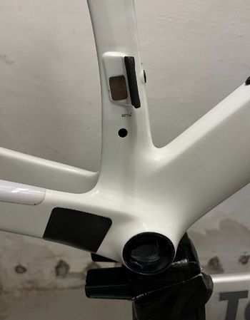 Canyon Aeroad CFR MVDP 2023 Frameset 2023 Road & Gravel d'occasion — image 2 sur 10