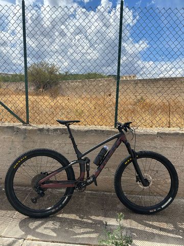 Tweedehands Trek Fuel EX 7 2022 2022 Mountainbike — afbeelding 2 van 5