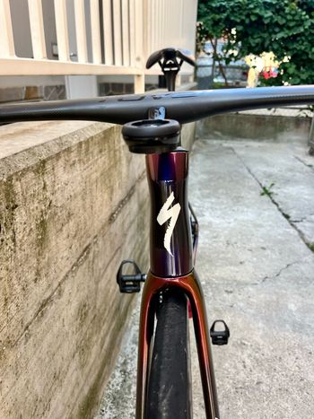 TARMAC sl8 Custom Shimano Dura Ace Di2 2024 Road & Gravel usato, Viola — immagine 9 di 12