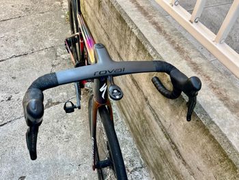 TARMAC sl8 Custom Shimano Dura Ace Di2 2024 Road & Gravel usato, Viola — immagine 10 di 12