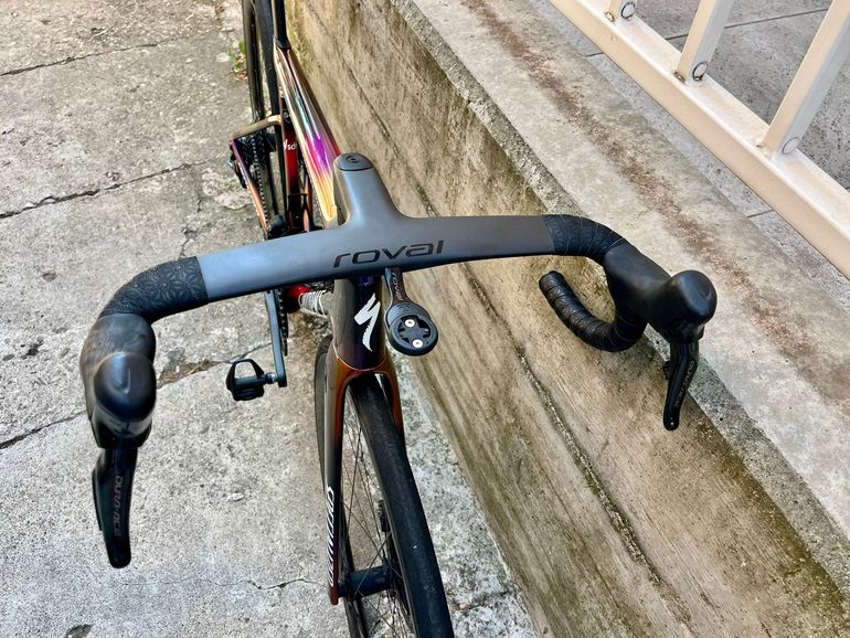 TARMAC sl8 Custom Shimano Dura Ace Di2 2024 Road & Gravel usato, Viola — immagine 10 di 12